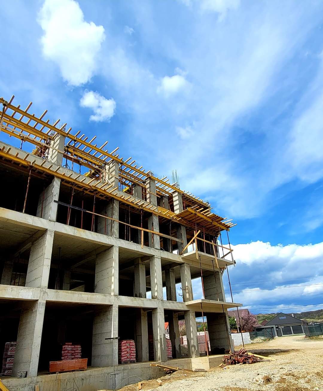 BLOC SALA SPORTURILOR TARGOVISTE